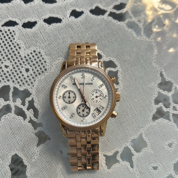 Like new Michael Kor watch